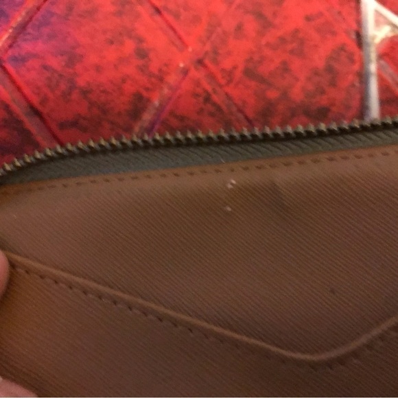 Fossil Small Zip Around Wallet - Picture 3 of 10